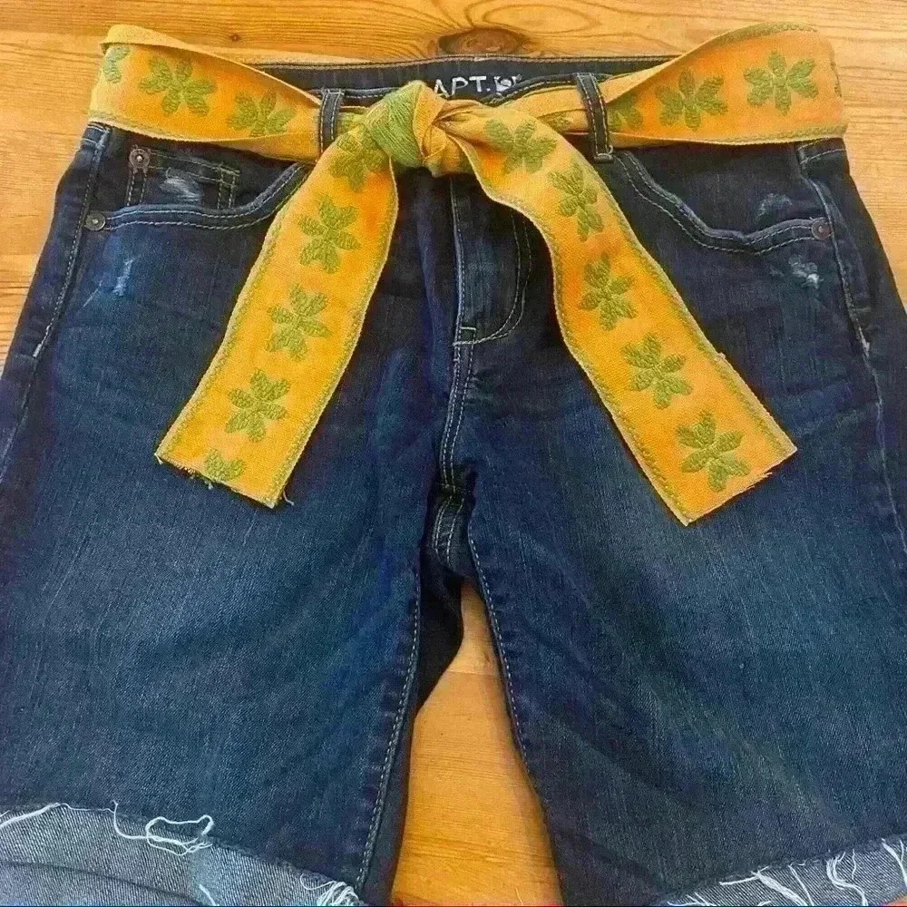 Apt. 9 denim shorts with embroidered belt